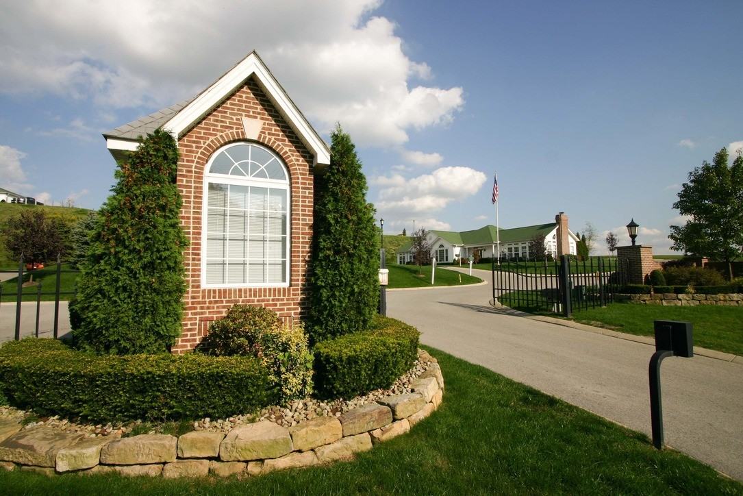 Freedom Crossing - Photo 3 of 8