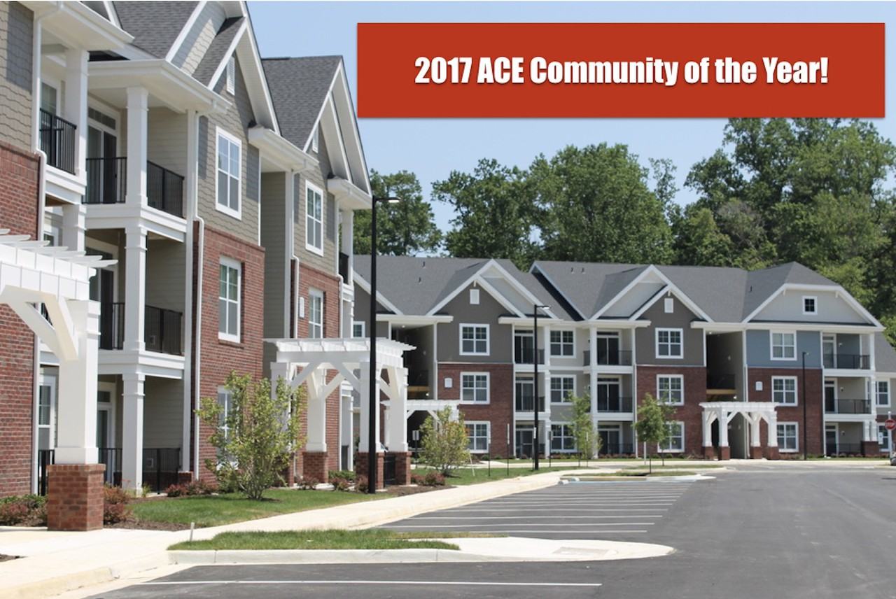 Commonwealth at York Apartments - Photo 2 of 20