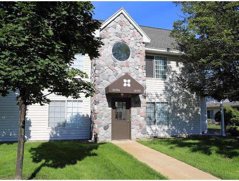 Prinwood Place - Photo 3 of 25