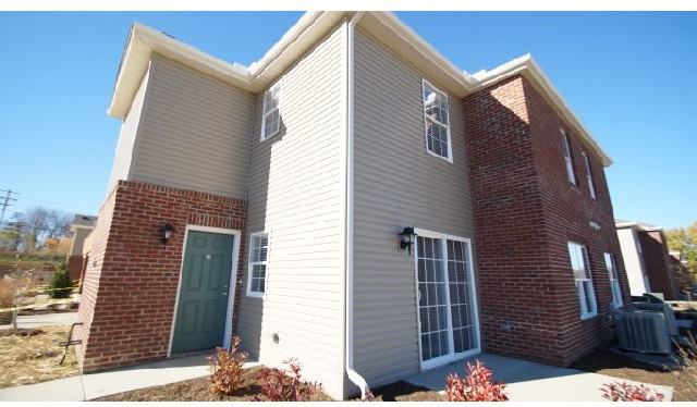 Ashton Place Townhomes Apartments 173 Meadowcreek Dr, Wadsworth, OH
