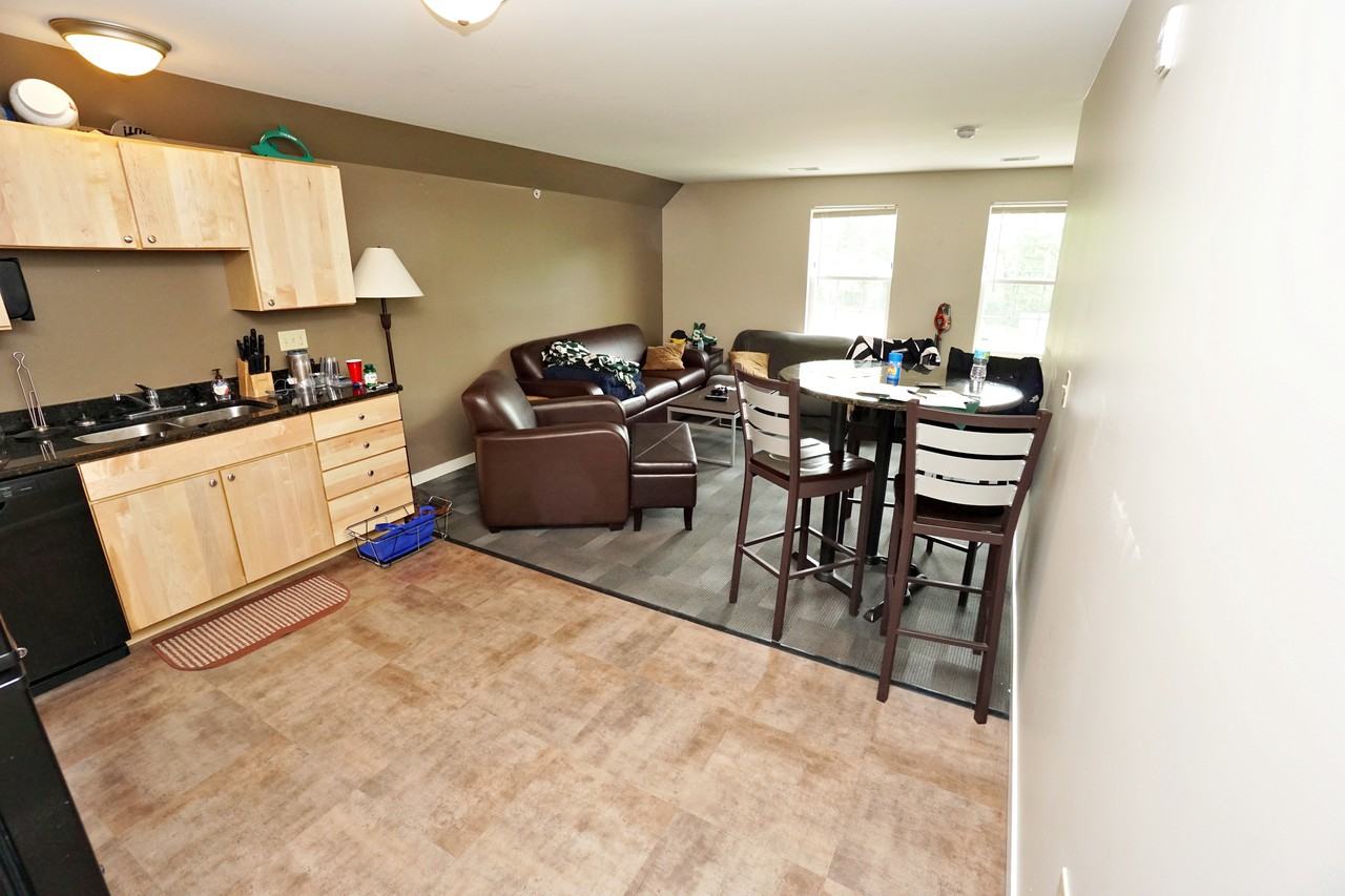 The Gates at Campus View - Photo 2 of 24