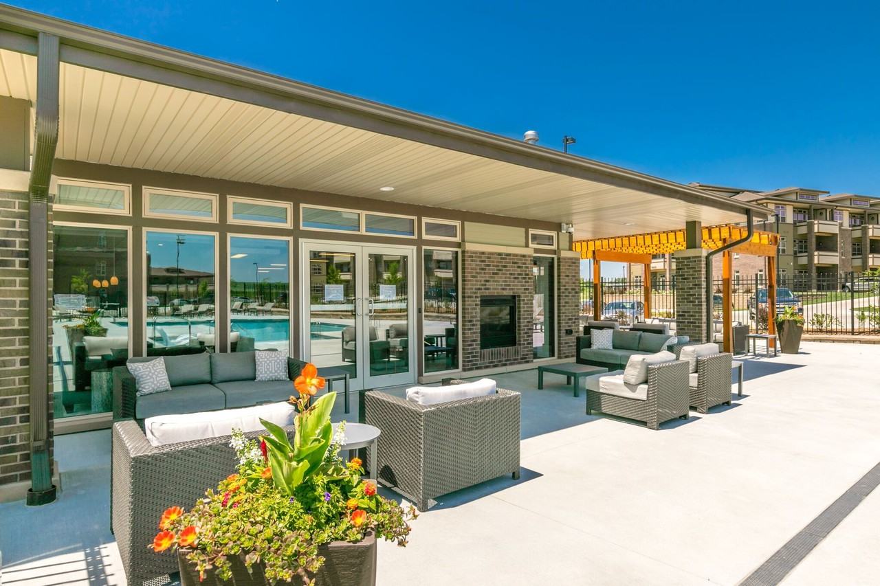 Brookside Apartments at Fallbrook - Photo 2 of 41