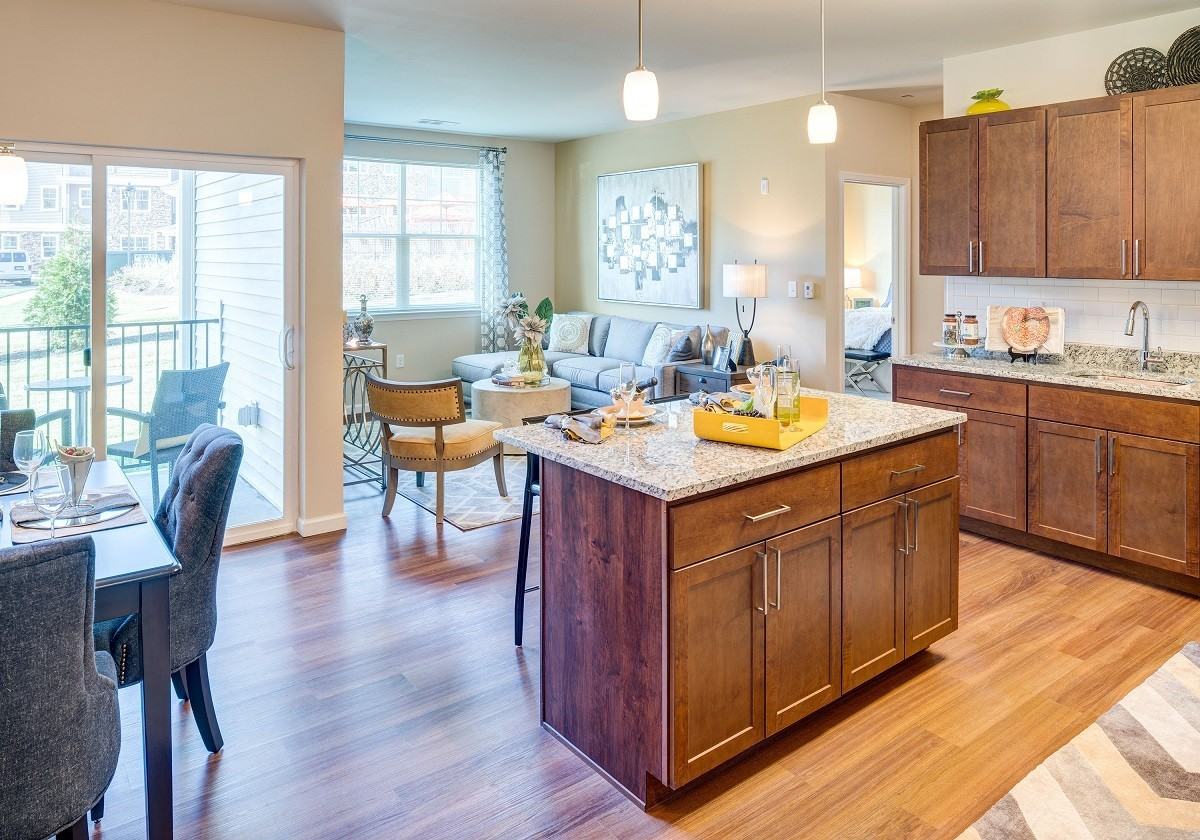 One Glastonbury Place - Photo 2 of 18