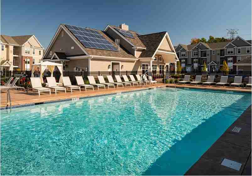 One Glastonbury Place - Photo 3 of 18