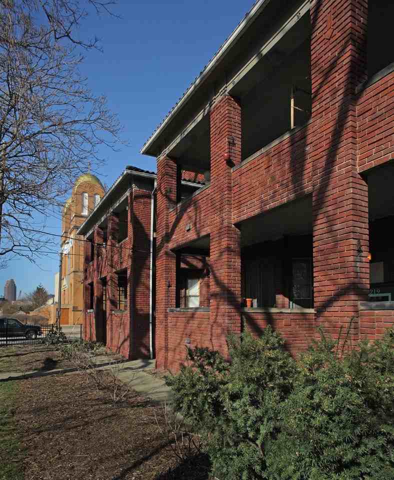 Fairfield Avenue Flats - Photo 2 of 5