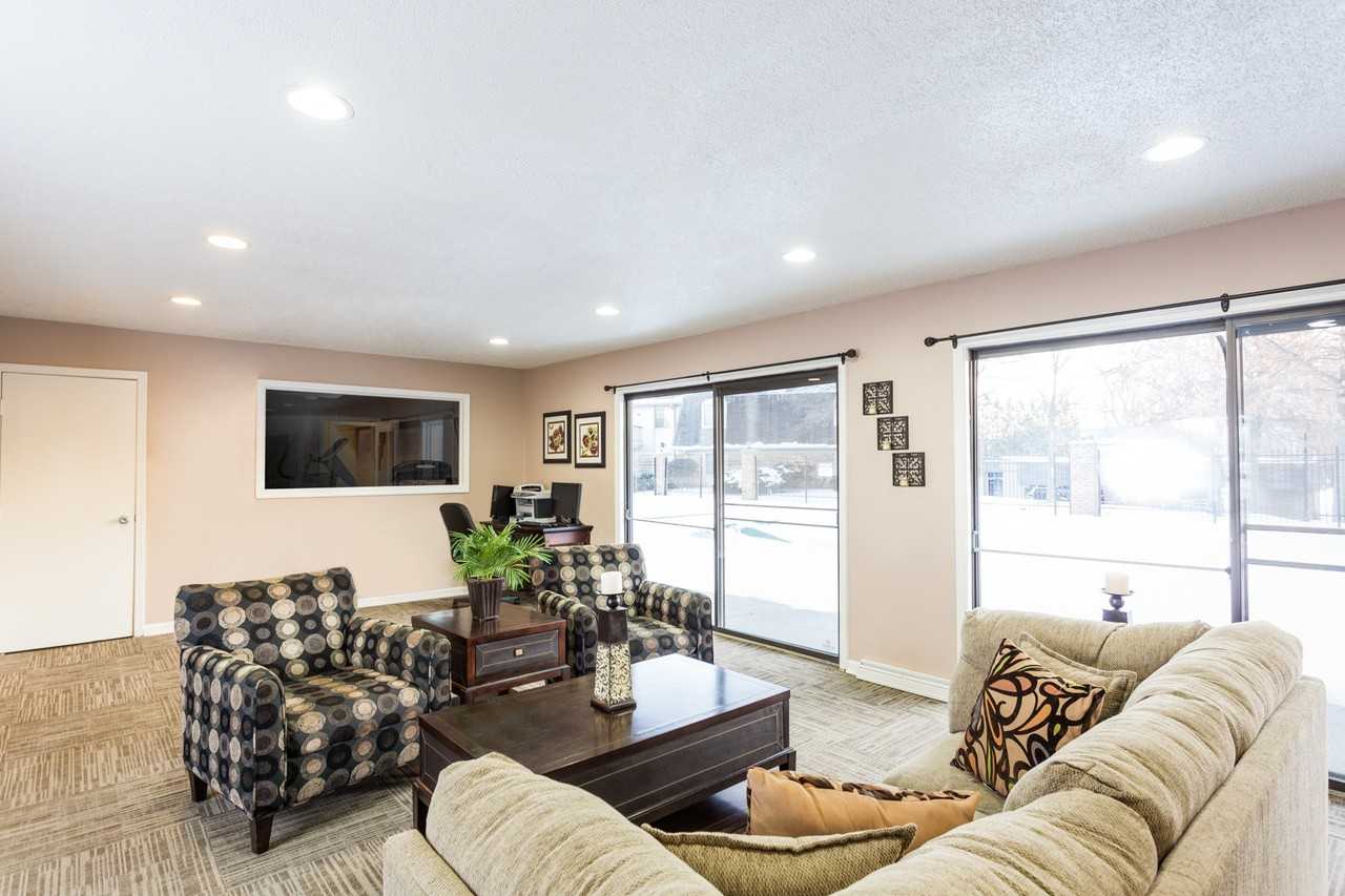 Villa Nova Apartments of Indianapolis - Photo 3 of 28