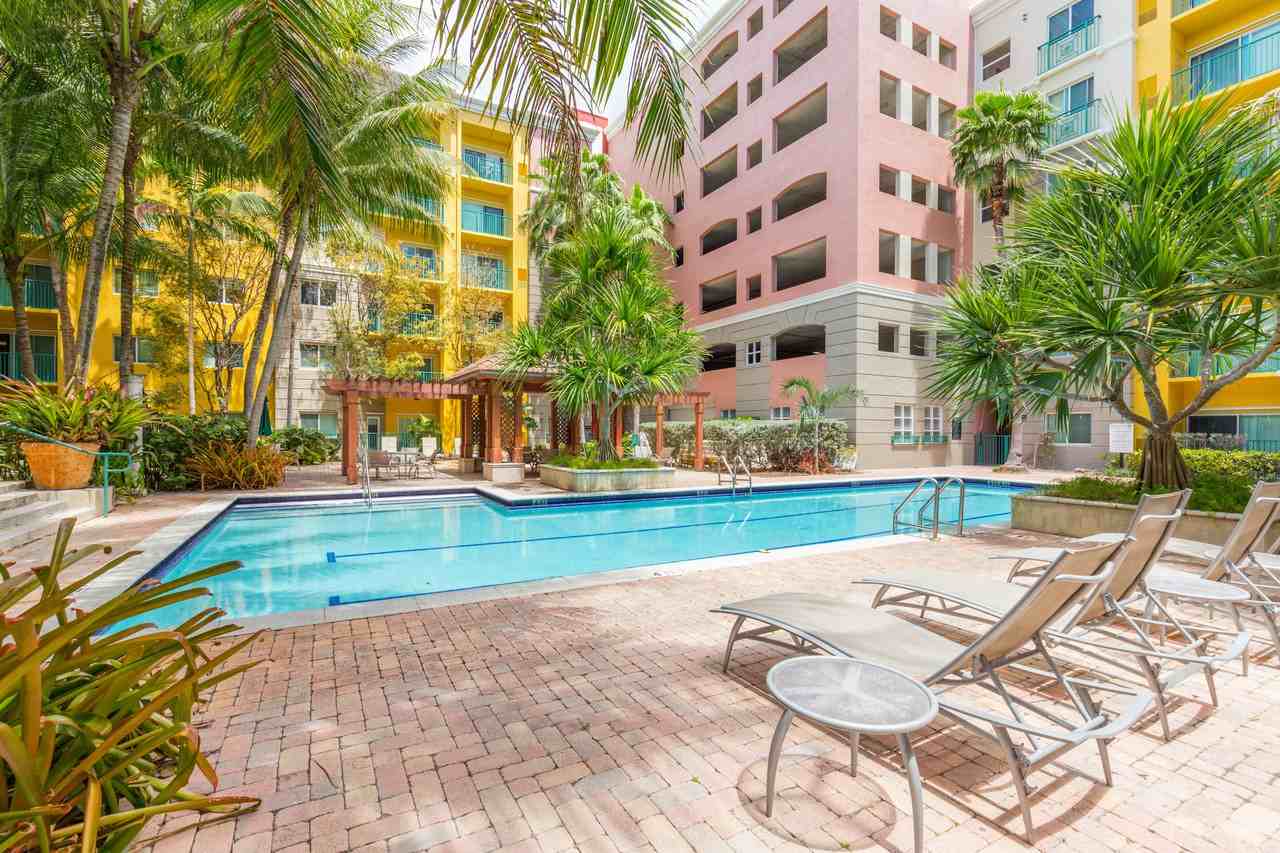 Valencia - Photo 3 of 28