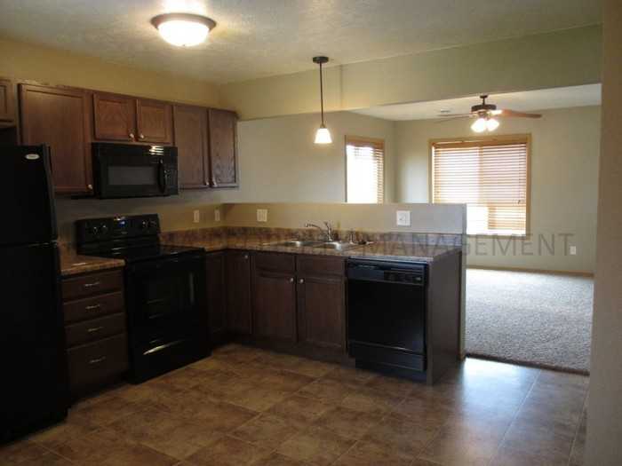 2601 W 60th St N - Photo 2 of 11