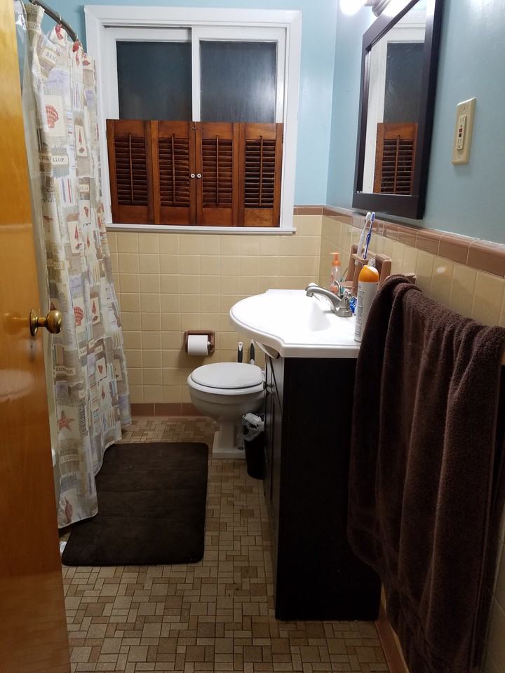 319 Hilltop Lane - Photo 2 of 5