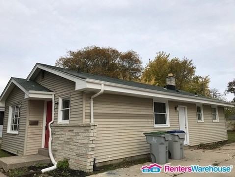 6900 N Sussex St - Photo 2 of 11