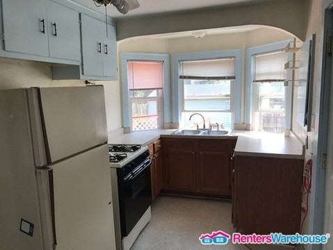 5702 N 39th St - Photo 2 of 14