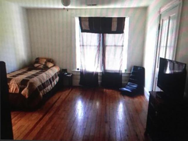 362 S Main St - Photo 3 of 6