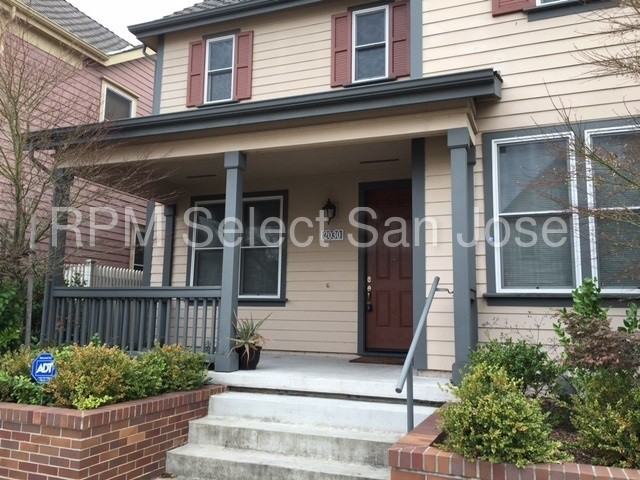 2030 Central St - Photo 2 of 23
