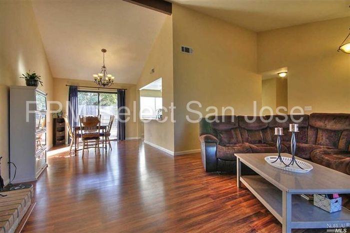 229 Folland Dr - Photo 3 of 14