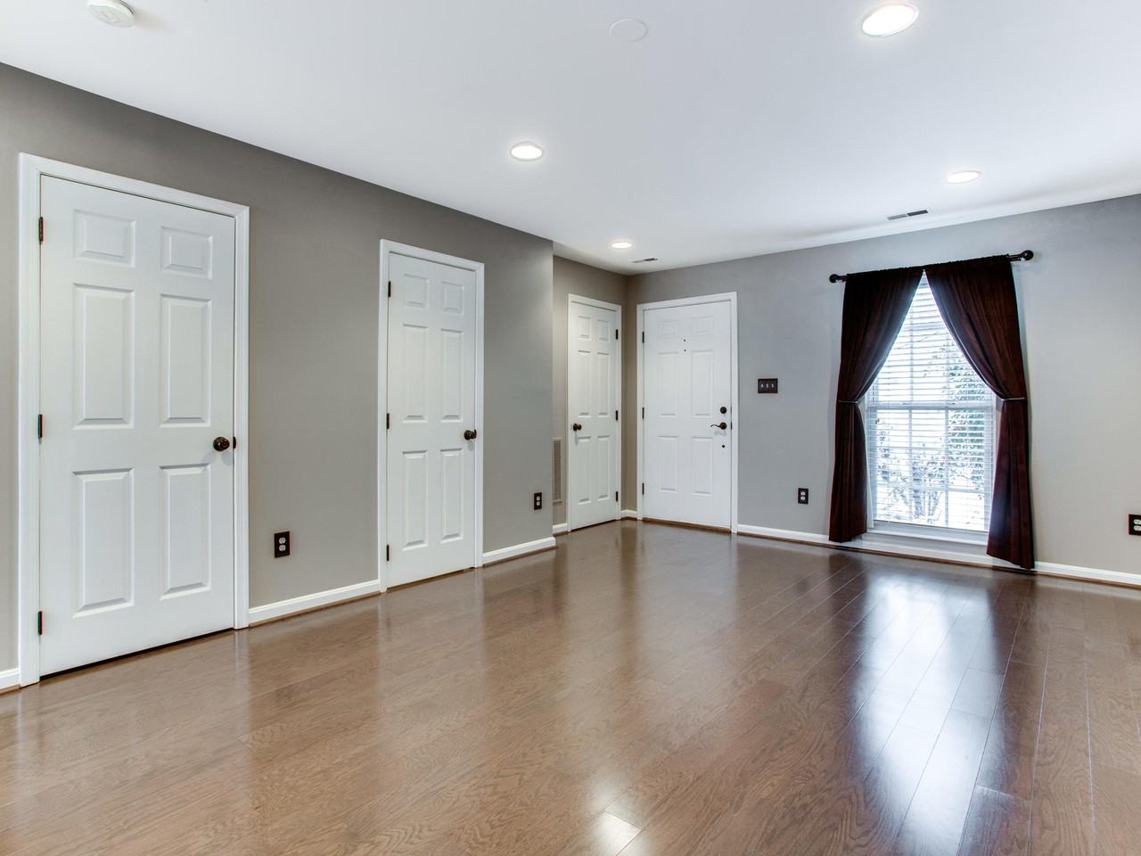 43509 Kiplington Square - Photo 2 of 39