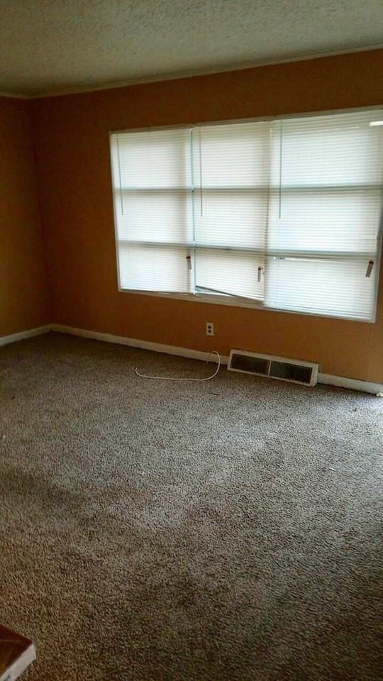 421 West 11th Street - Photo 2 of 5