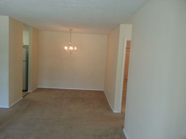 2 Sumner St 2A - Photo 3 of 6