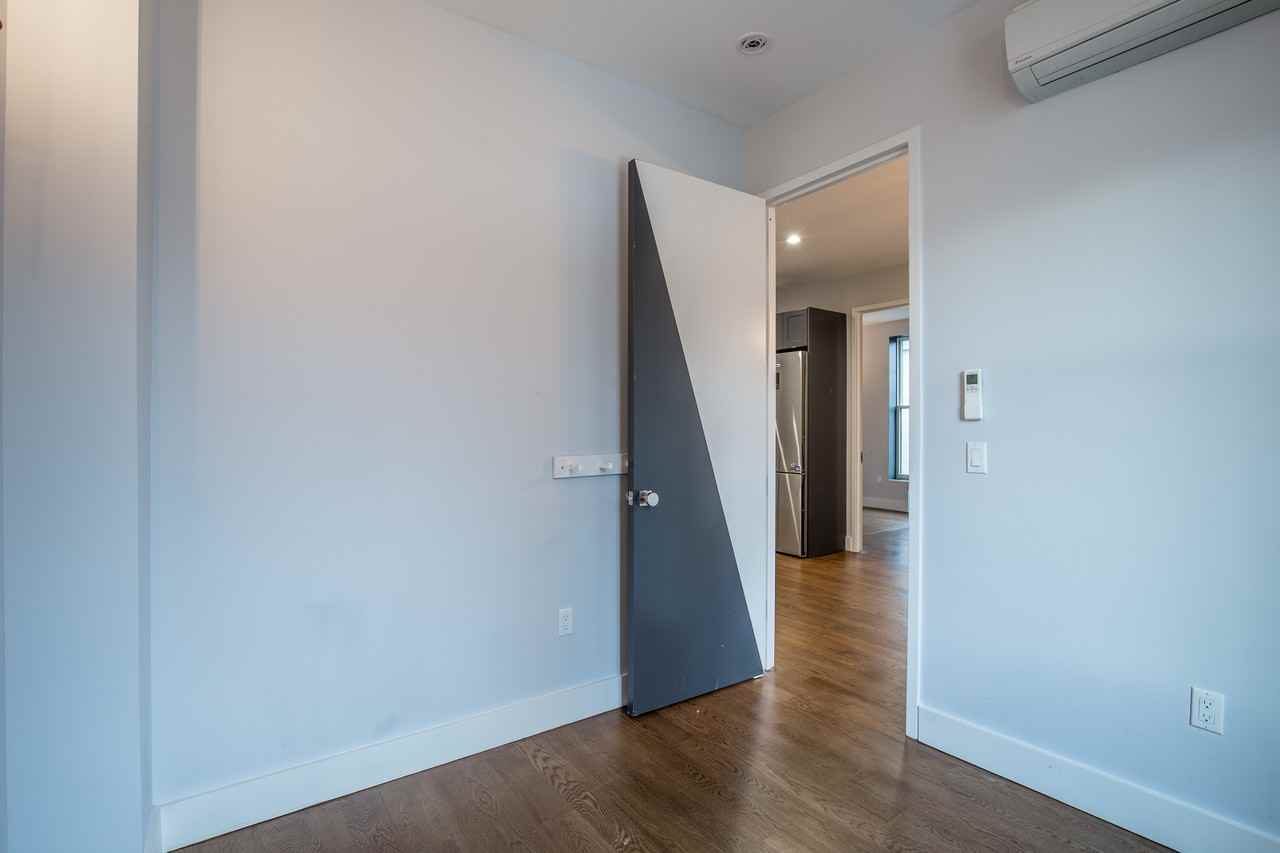 131 Tompkins Avenue #32LZ