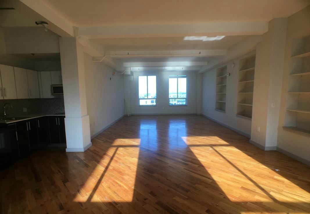 29th St #605 - Photo 2 of 5