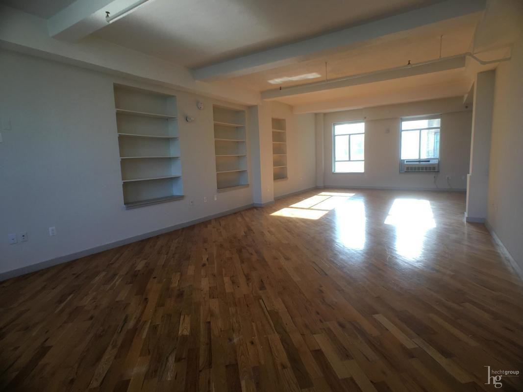 29th St #605 - Photo 3 of 5