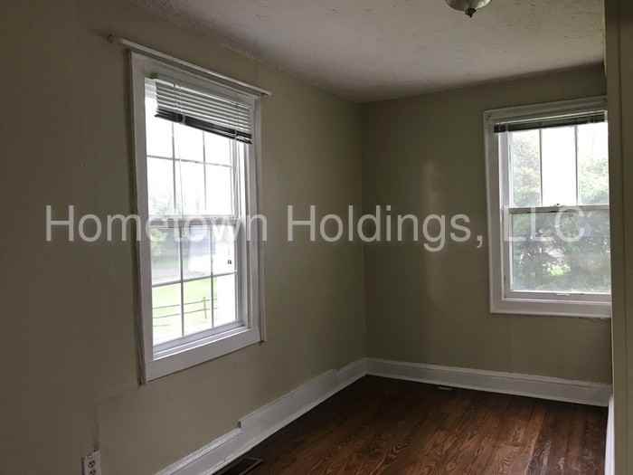 719 Westside Blvd NW - Photo 3 of 9