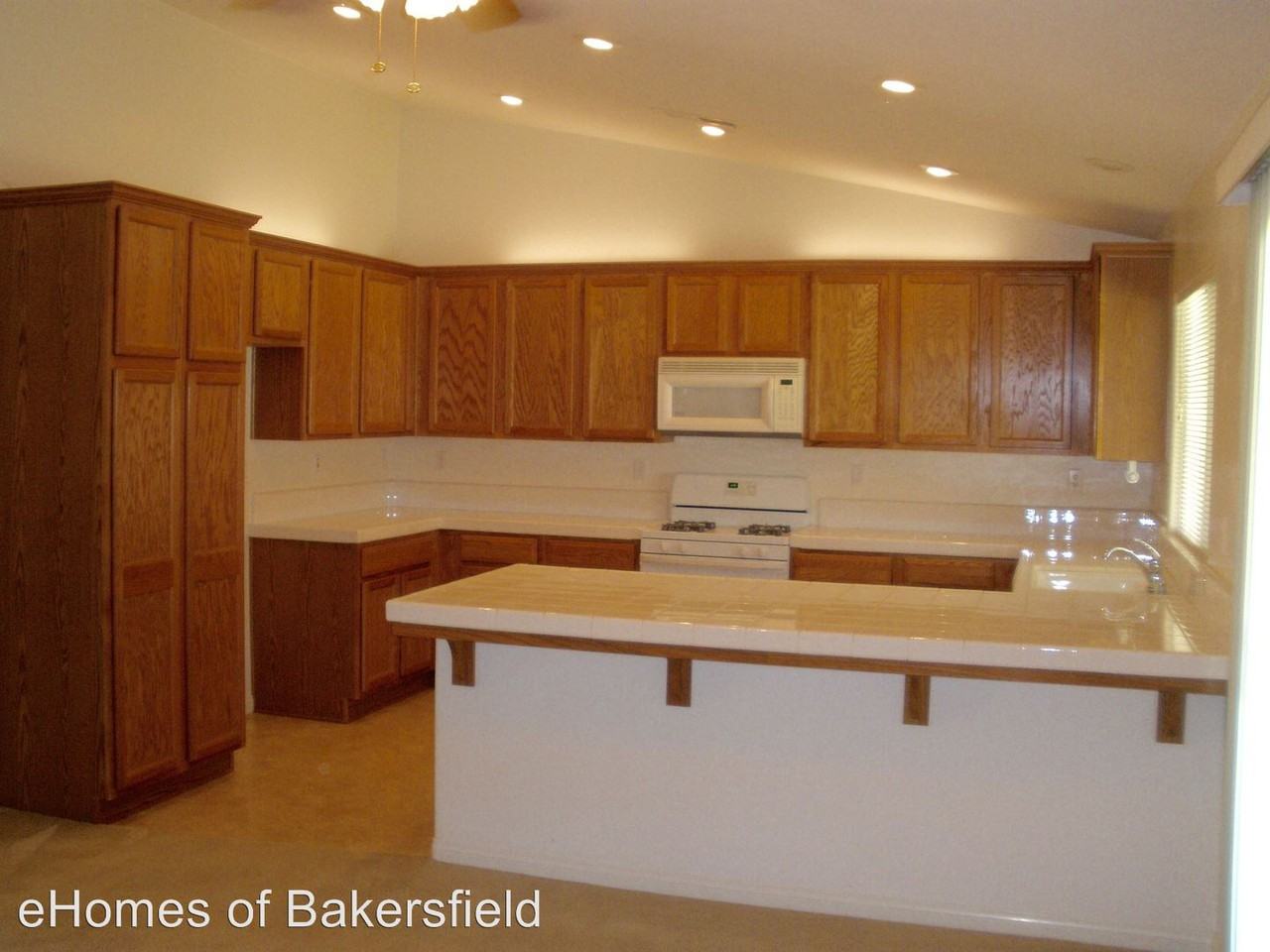 12314 Fairburn Way - Photo 3 of 14