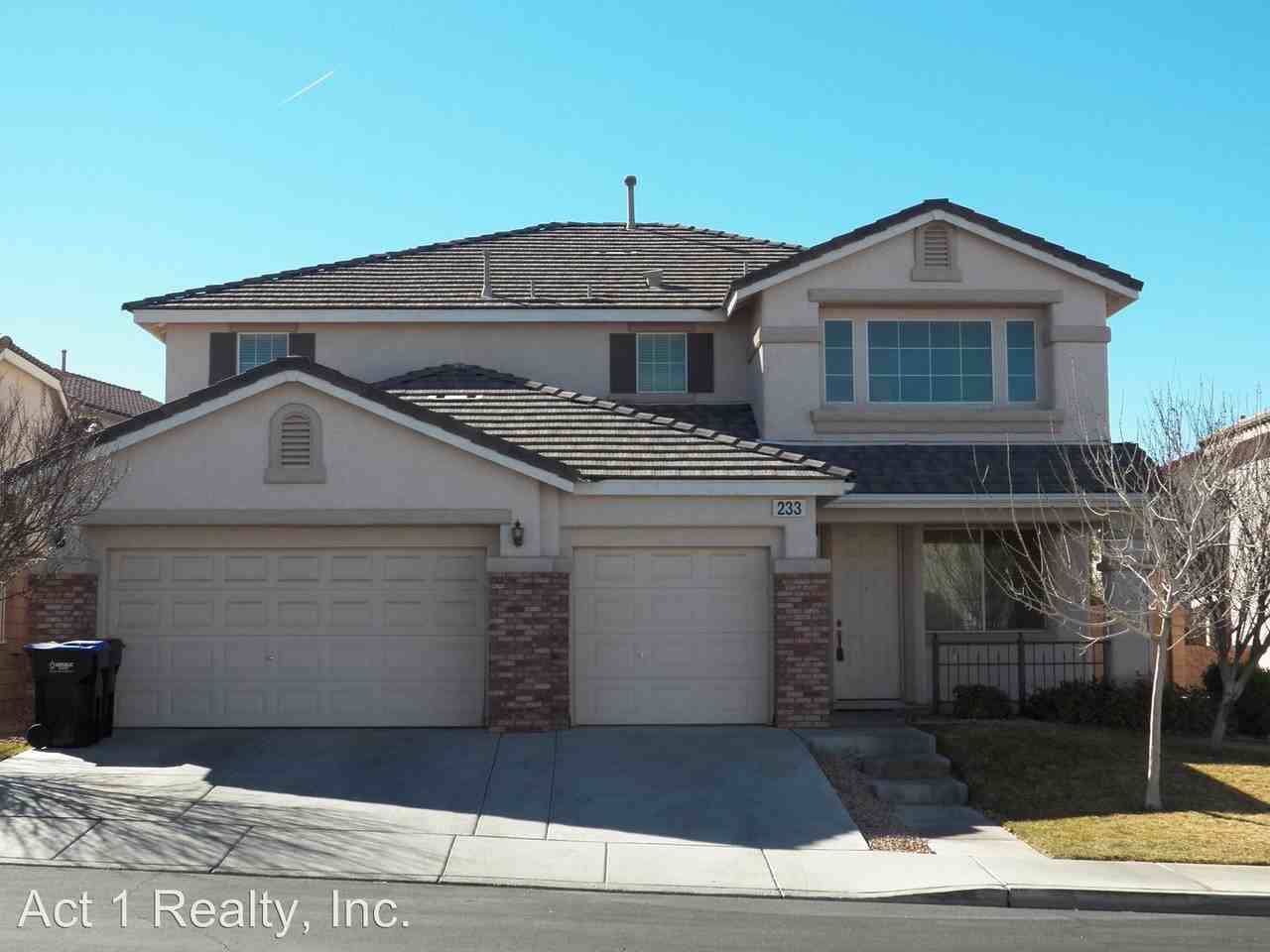 233 Lynbrook St - Photo 2 of 14