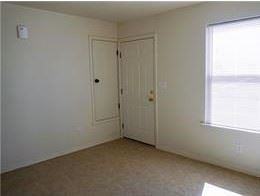 6325 Geiger Ave - Photo 3 of 17