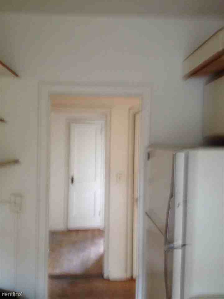 104 Woodside Grn - Photo 3 of 5