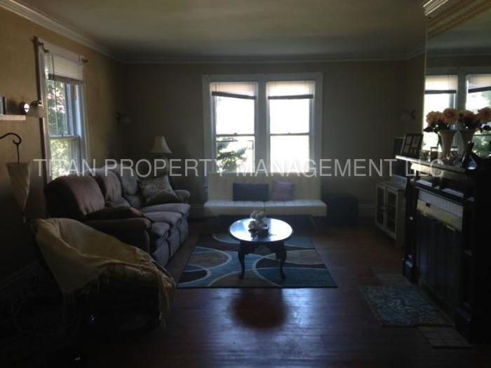 415 Amherst Ave - Photo 2 of 7