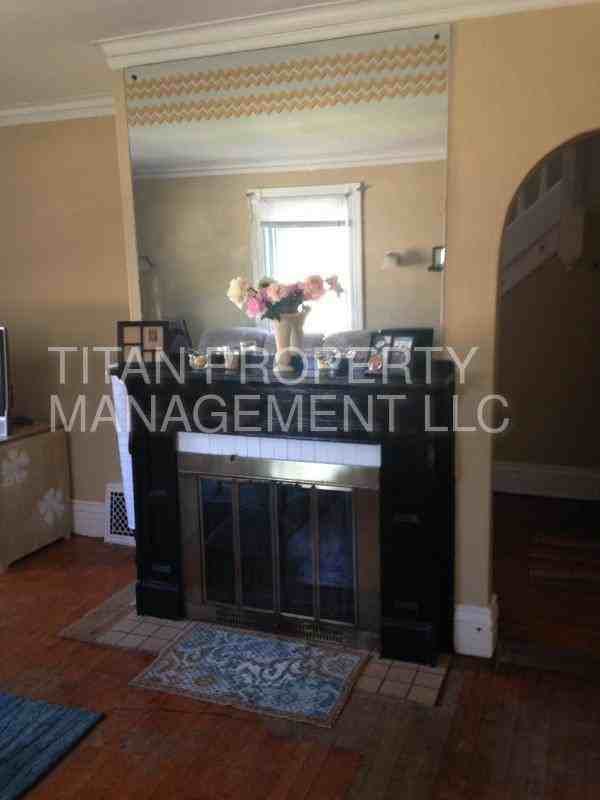 415 Amherst Ave - Photo 3 of 7