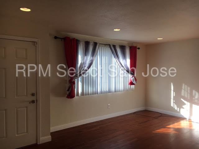 166 Janice St - Photo 2 of 18