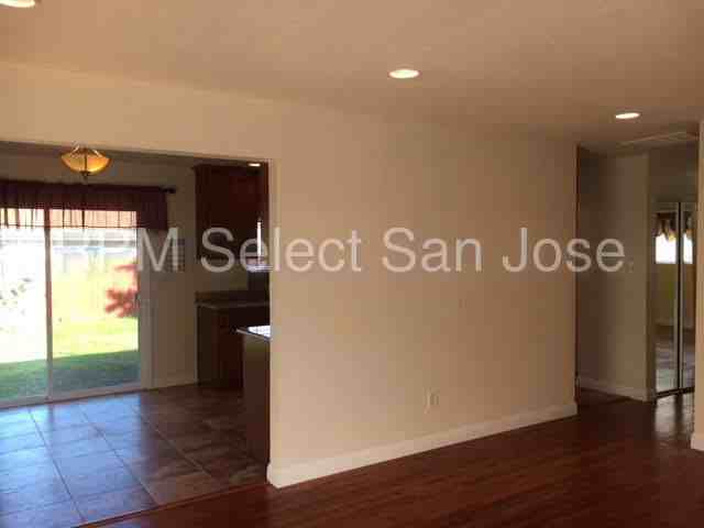 166 Janice St - Photo 3 of 18