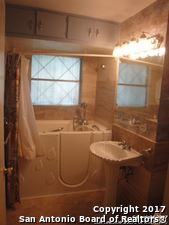 11214 Cedar Elm Dr - Photo 2 of 9