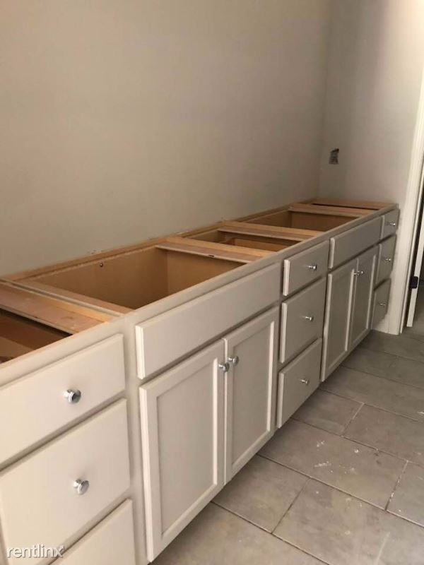 4025 Lenox Rd - Photo 3 of 8