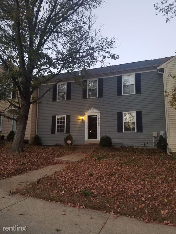 4435 Cape Cod Cir - Photo 2 of 6