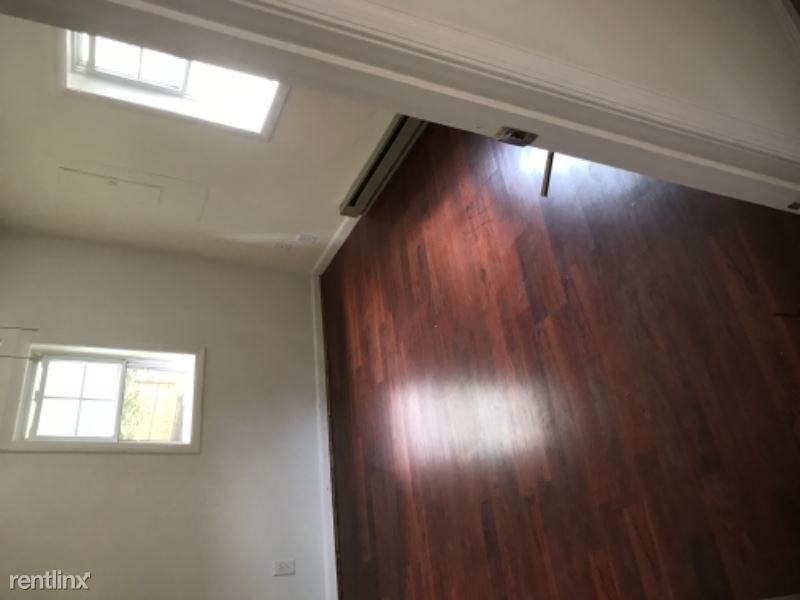 25505 Brooks Ave - Photo 3 of 6