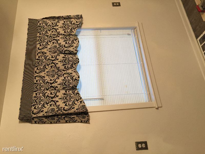 129 Carter St - Photo 2 of 4