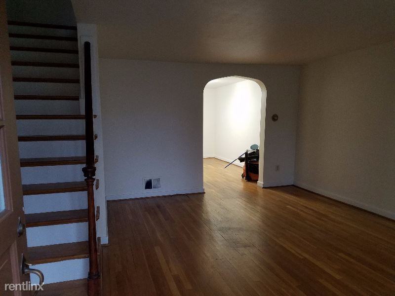 908A S 16th St - Photo 2 of 14