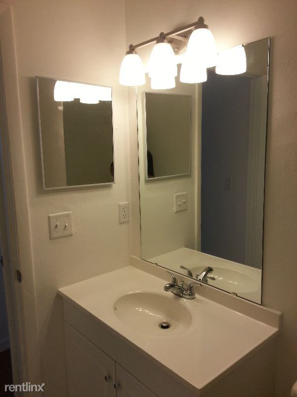 2419 Antilles Dr - Photo 2 of 12