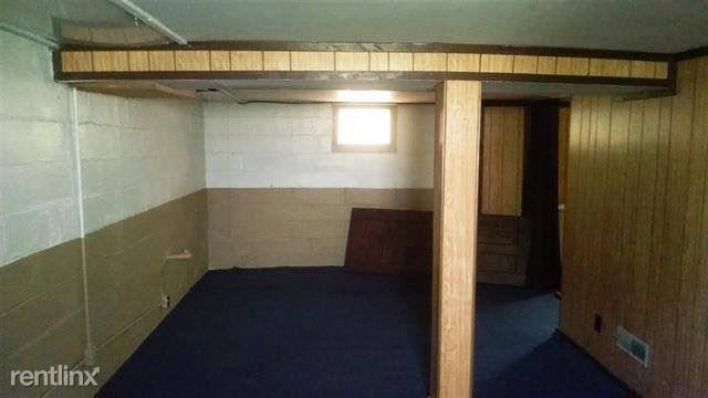 222 N Chicago Ave - Photo 2 of 10