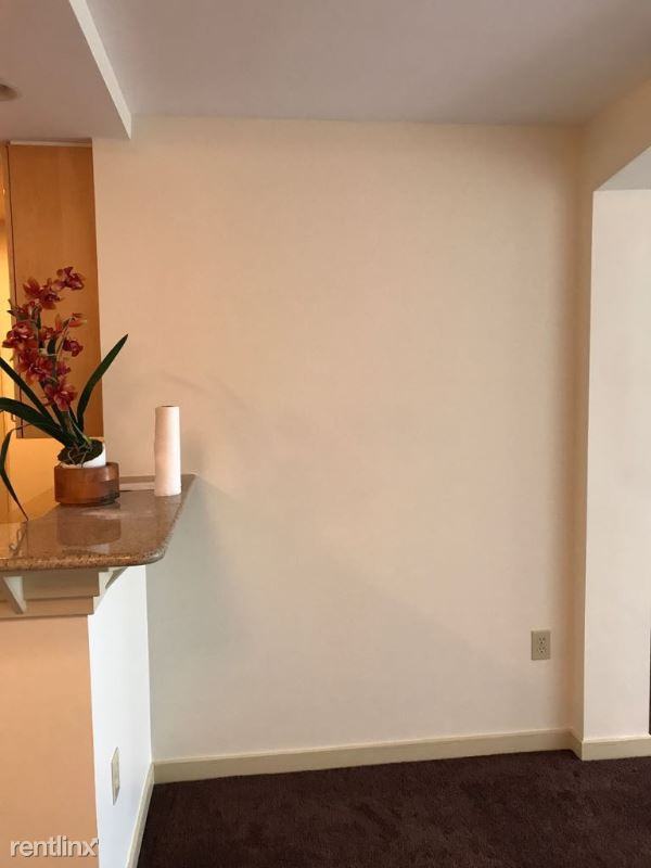 175 Chelsea St - Photo 2 of 3