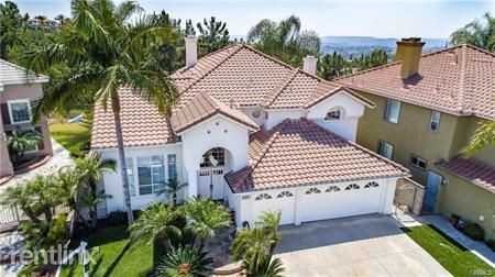 22695 White Oaks - Photo 3 of 16