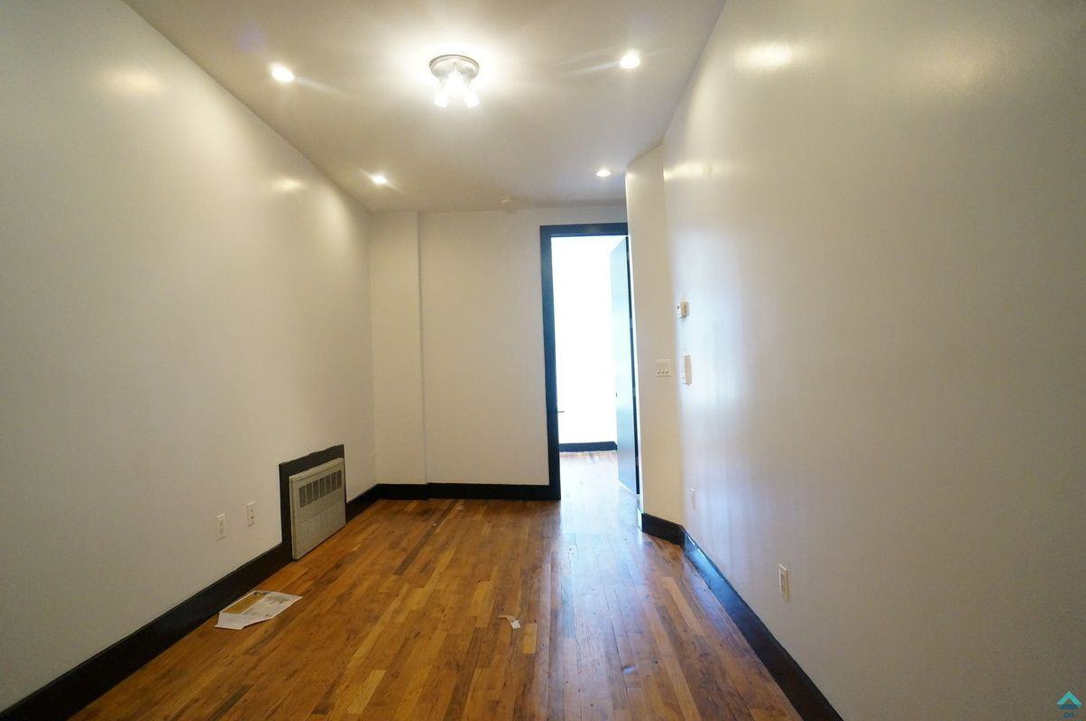 198 Scholes Street #3 - Photo 4 of 10