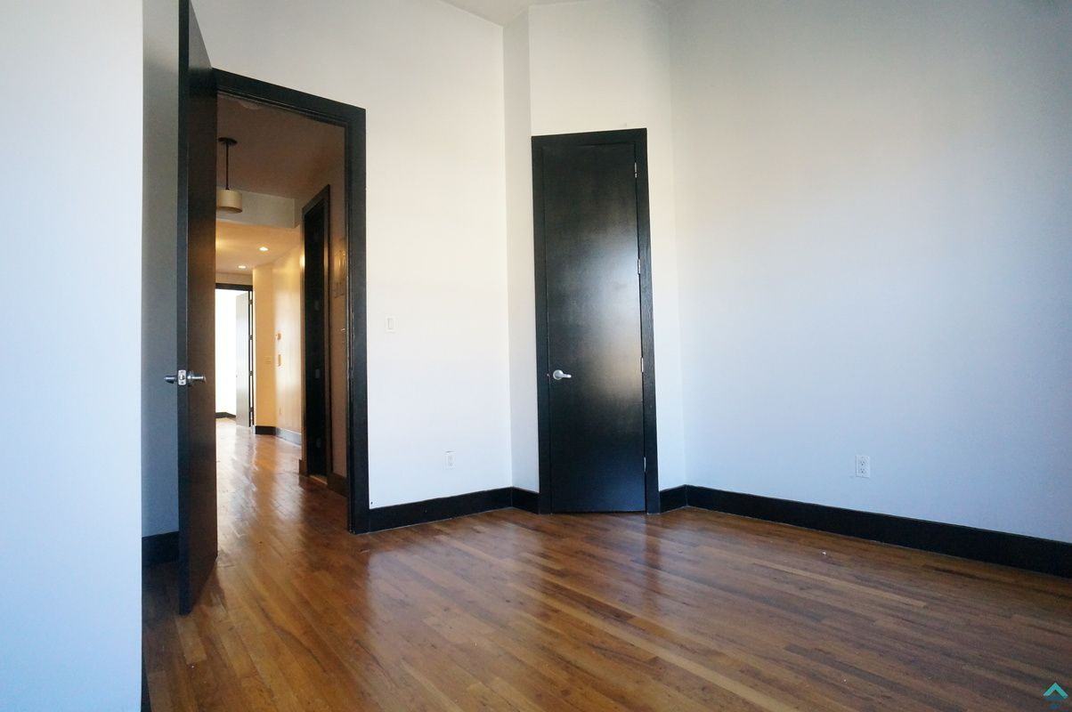 198 Scholes Street #3 - Photo 5 of 10