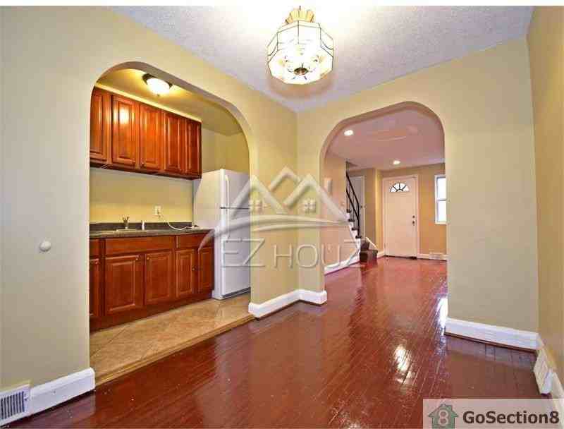 6950 Reisterstown Rd - Photo 3 of 12