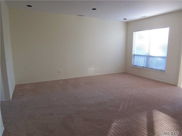 859 Spring Lake Dr - Photo 3 of 11