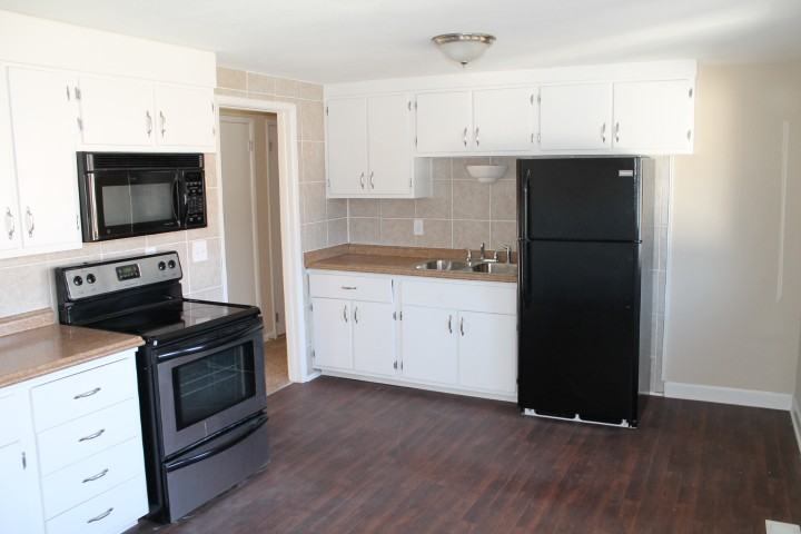 29 N Walnut Ln - Photo 3 of 8
