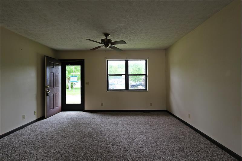 17 Elm St - Photo 3 of 9