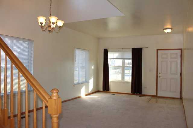 3307 Cliffe Ct - Photo 2 of 19